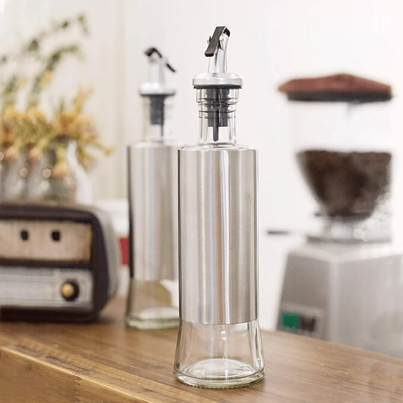 Clear Glass Vinegar Oil Bottle Pourer with Stainless Steel Anti-drip Leak-Proof Cooking Oil Container 